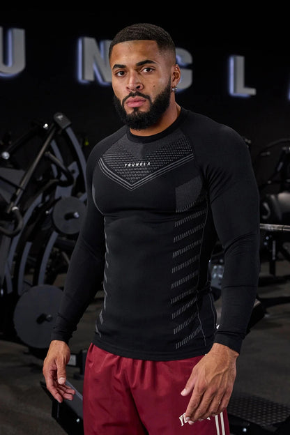 ATHLETIC ESSENTIAL 
Men's Performance Long-Sleeve T-Shirt