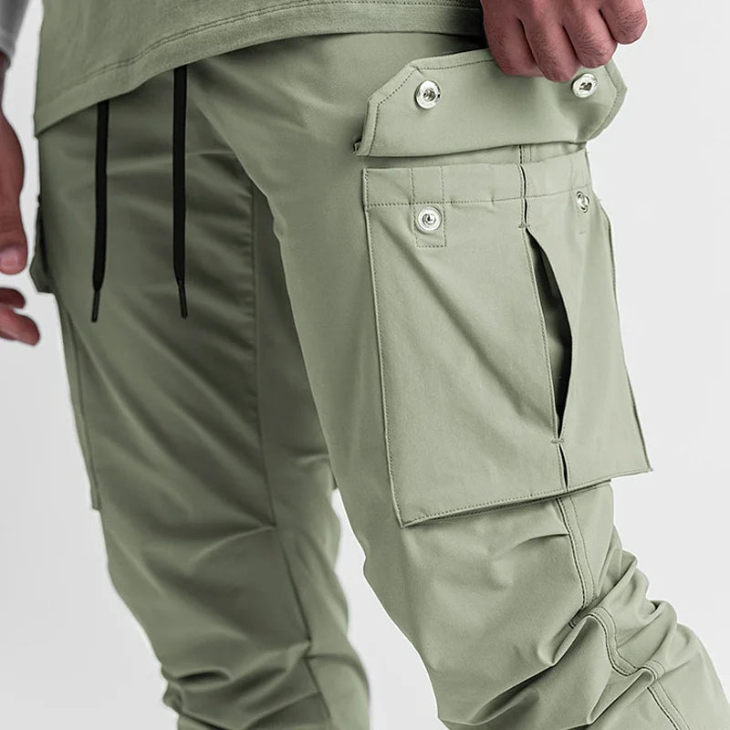 EverydayEssential™ 
MEN’S COMFORT CARGO PANTS